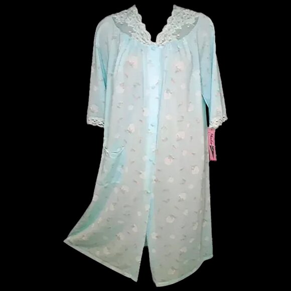 Vintage Nylon Peignoir Robe NEW WITH TAGS, Lace, Embroidery - Picture 2 of 16